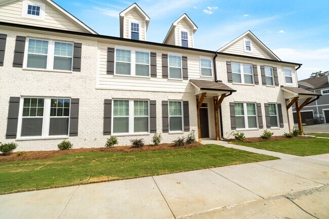 Foto del edificio - Brand New Construction Luxury Townhome in Pineville