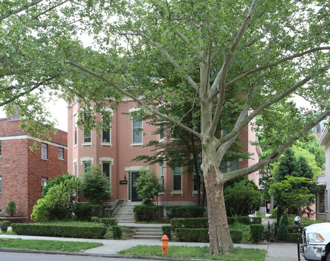 Foto del edificio - Forestdale Apartments