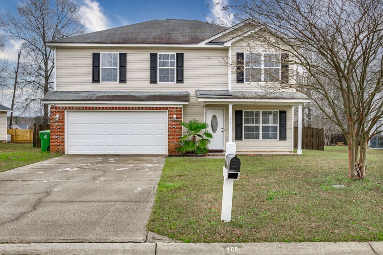 Foto principal - Beautiful Property in Hopkins, SC