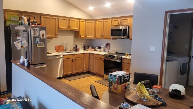 Foto del edificio - 101 Country Ct