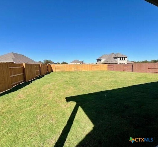 Foto del edificio - 608 Breeze Hollow Ln
