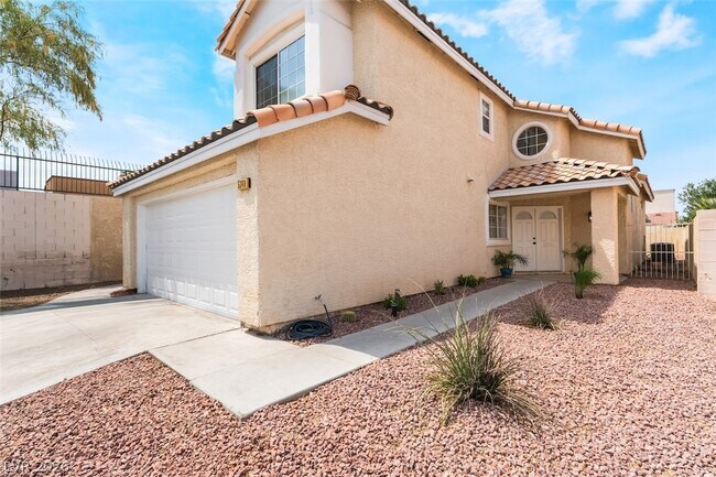 Building Photo - 5348 Desert Blossom Rd