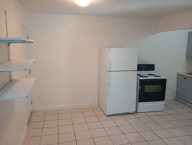 Building Photo - N Jefferson St