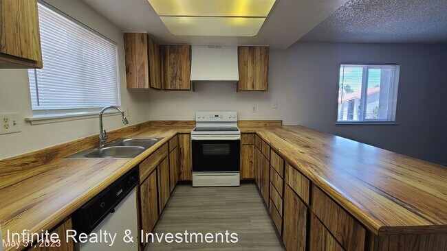Building Photo - 2 br, 2 bath House - 4743 Sand Creek Unit C