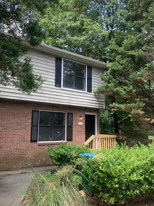 2221 Highpoint Rd, Snellville, GA 30078 Townhome Rentals in