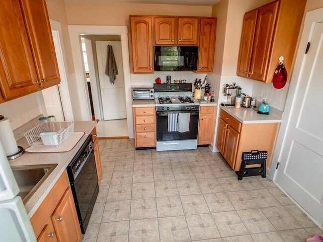 Foto del edificio - 21 Bradwood St