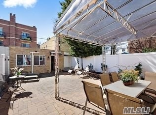 Foto del edificio - 104-22-104-47 47th Ave