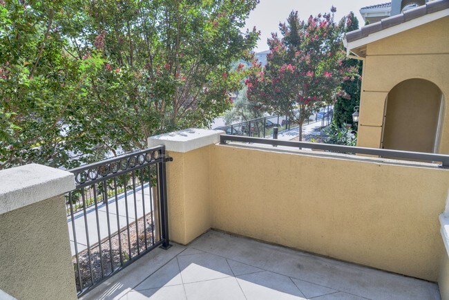 Building Photo - 2258 Winepol Loop
