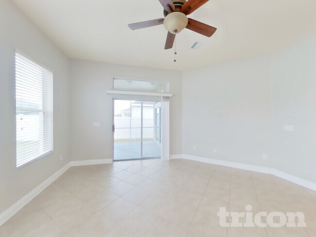Building Photo - 30656 Palmerston Pl