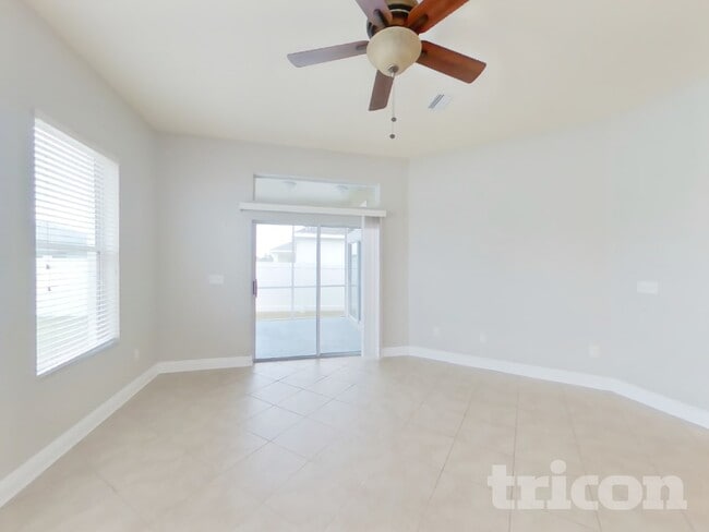 Foto del edificio - 30656 Palmerston Pl