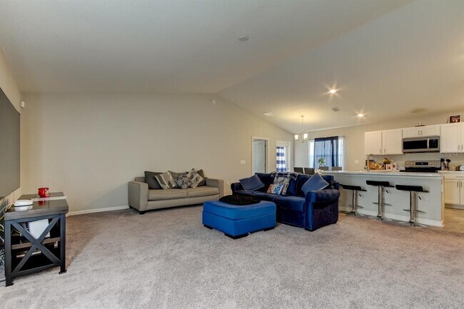 Foto del edificio - 6738 Hanworth Ln