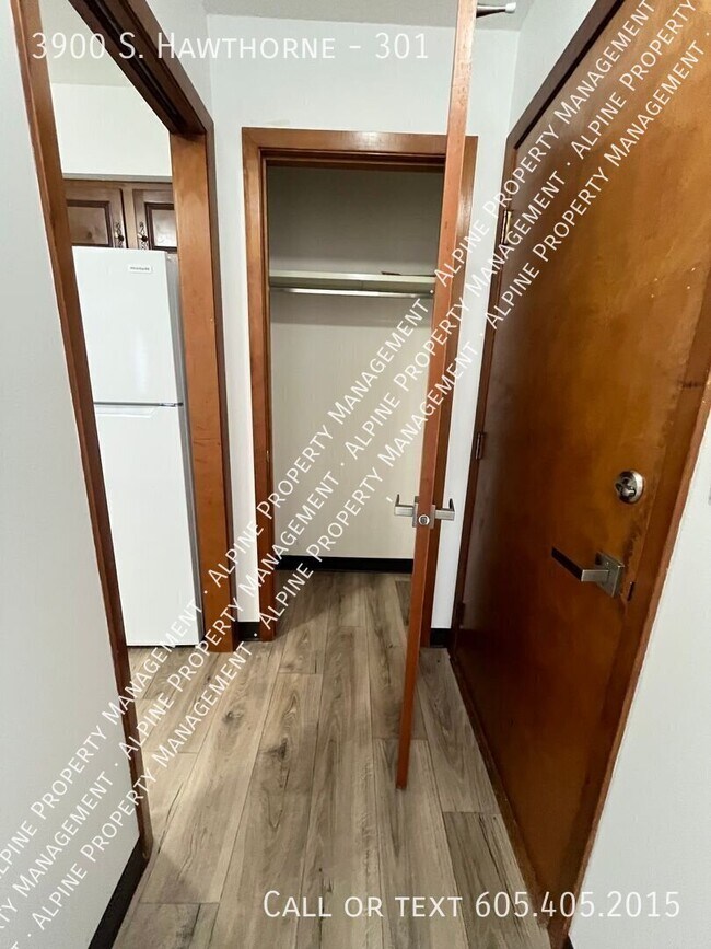 Foto del edificio - 3900 S. Hawthorne-301