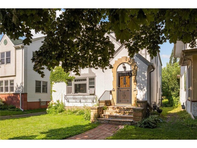 Foto del edificio - 4304 Beard Ave S
