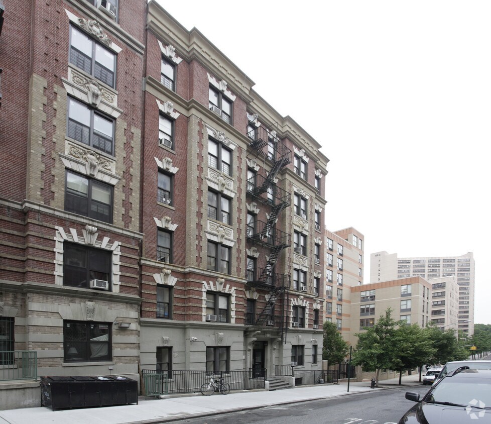 Building Photo - 59-61 W 109th St