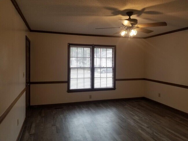 Foto del edificio - 117-B E John St