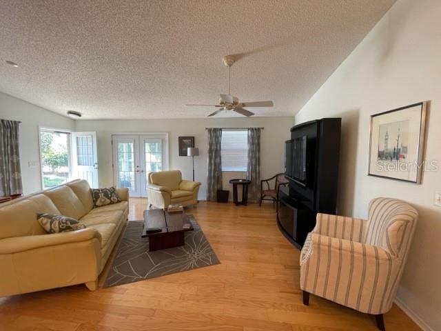 Foto del edificio - 2363 Pine Ridge St