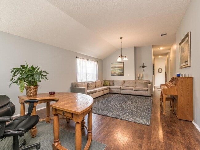 Building Photo - 16407 Rockgate Dr