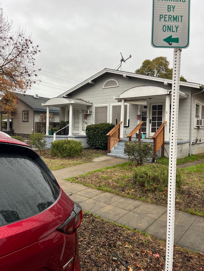 Building Photo - Charming 2-Bedroom Home in Roseville Comin...