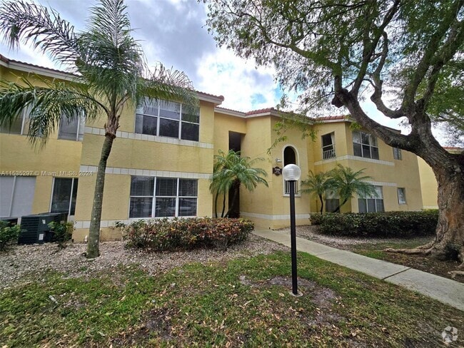 Building Photo - 12400 Vista Isles Dr
