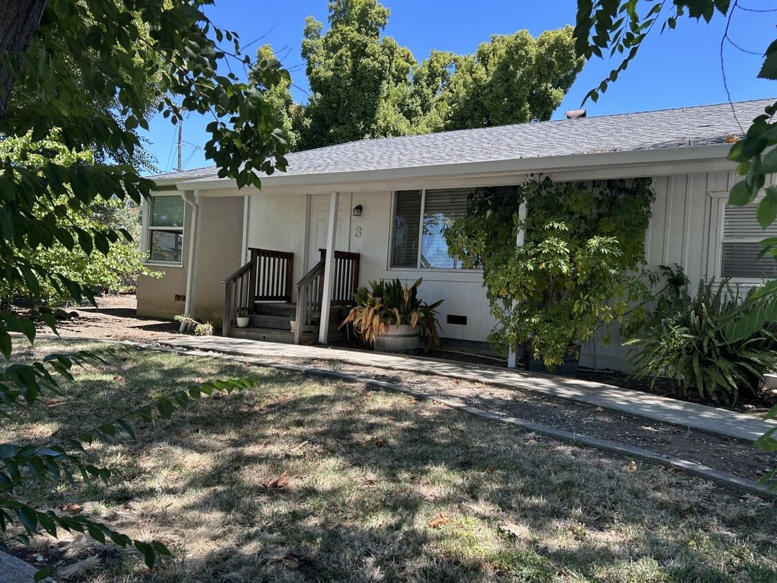 Primary Photo - Charming 3-bedroom, 2-Bathroom Benicia Home