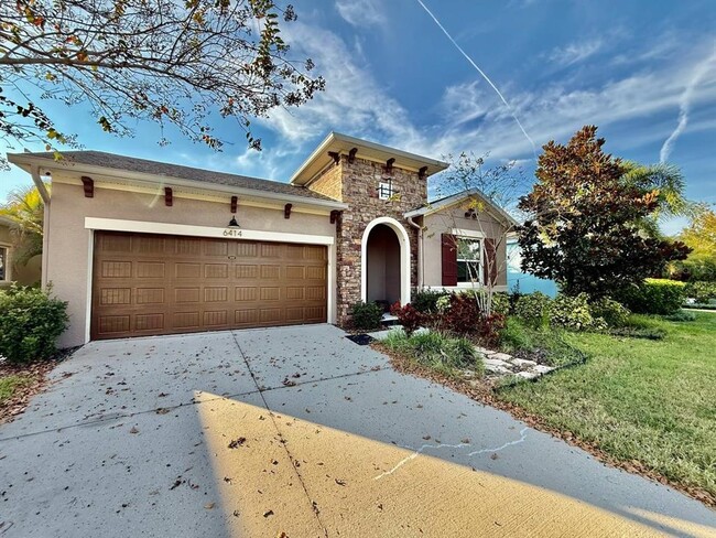 Foto del edificio - 6414 Salt Creek Ave