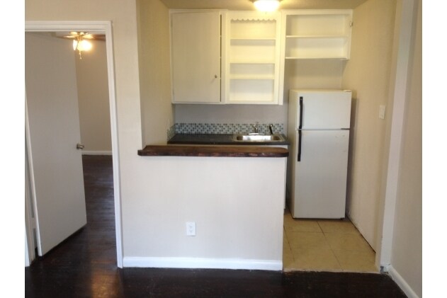  - 4315 Jack St