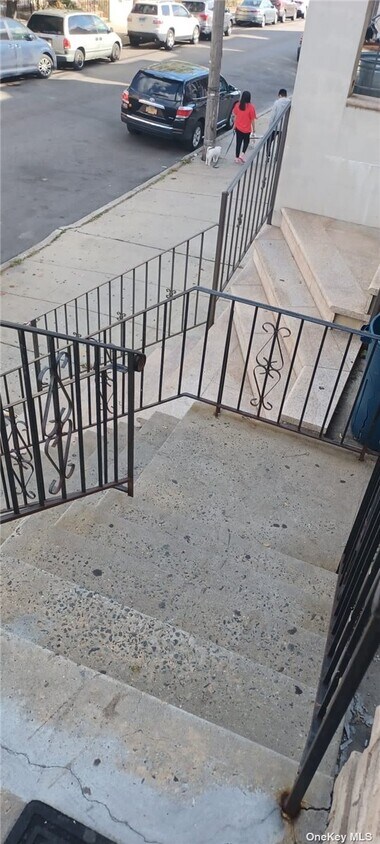 Foto del edificio - 32-18-32102 102nd St