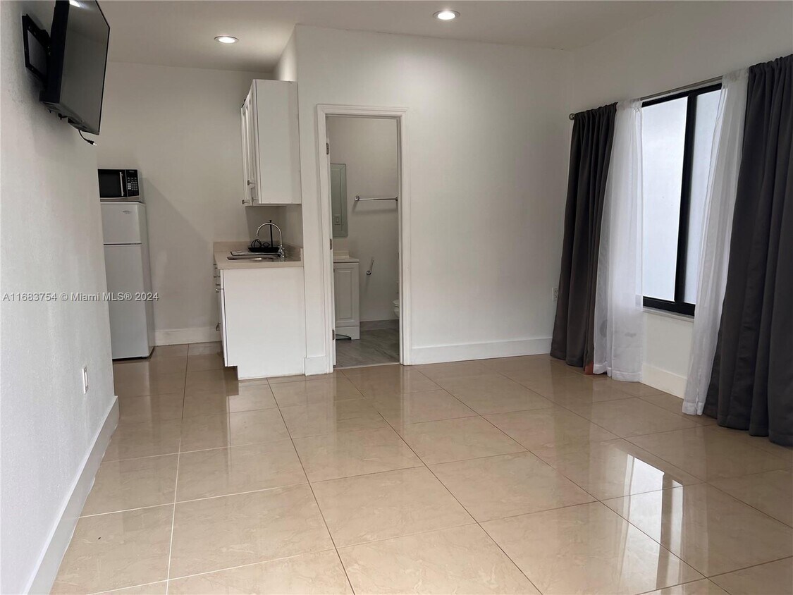 Primary Photo - 10103 SW 159th Ave