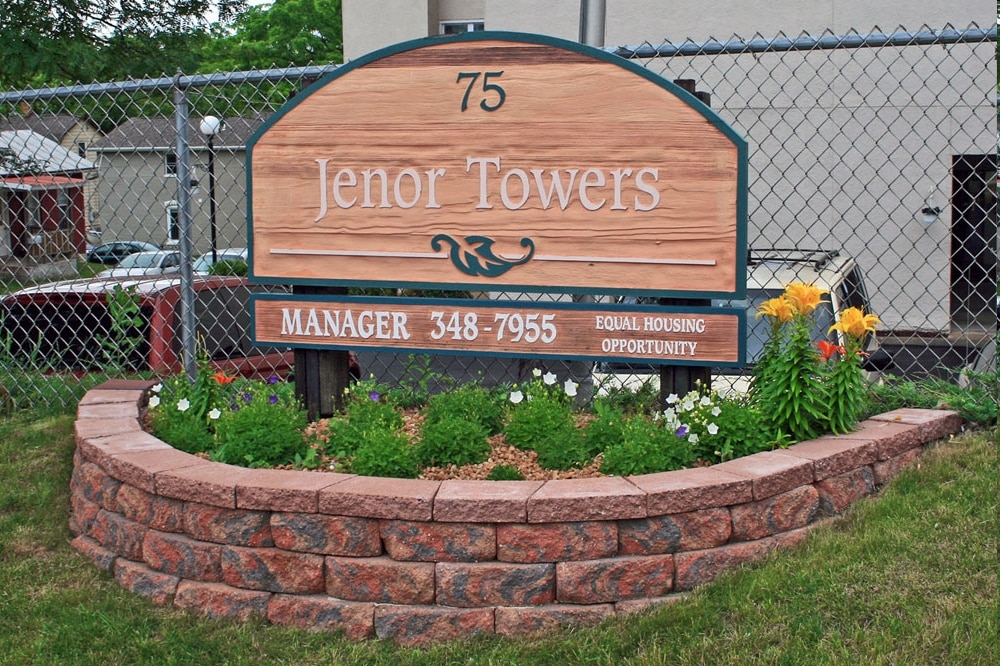 Primary Photo - Jenor Towers