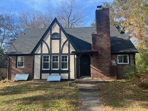 Building Photo - 202 Crescent Ave