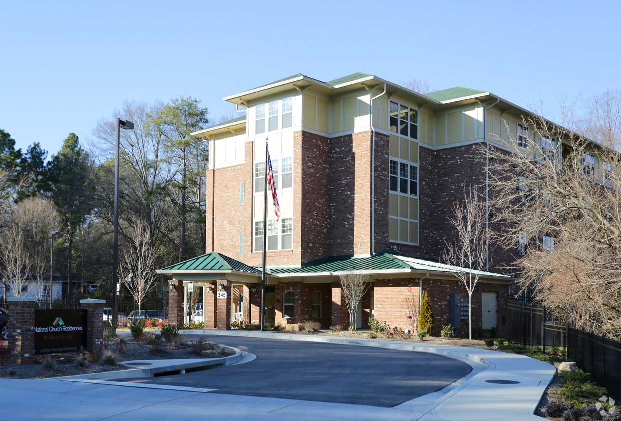 Building Photo - Betmar Village