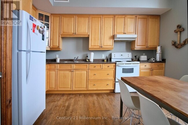 Photo du bâtiment - 68 Hurontario St