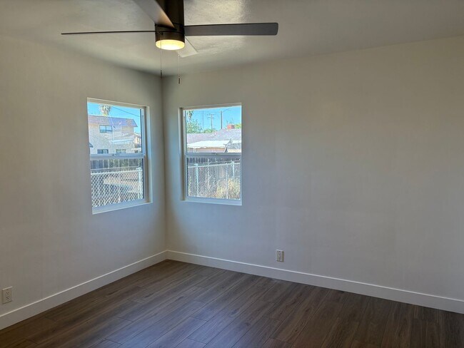 Foto del edificio - 2 Bedroom 1 Bathroom House