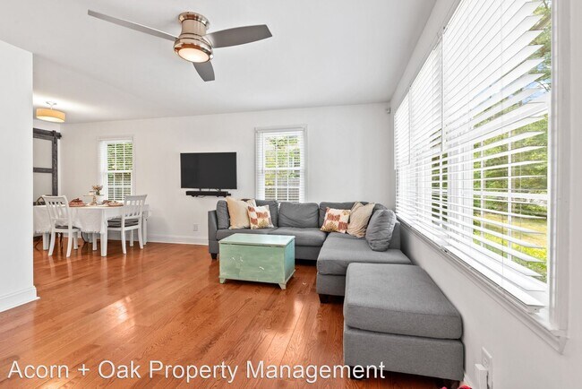 Foto del edificio - 3 br, 2 bath House - 2605 Glendale Ave