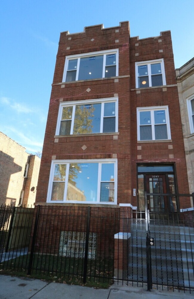 Foto del edificio - 3243 W Flournoy St