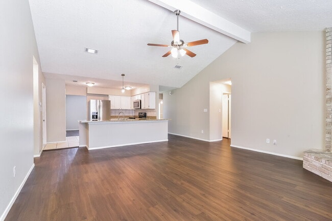Building Photo - 10311 Oak Limb Dr