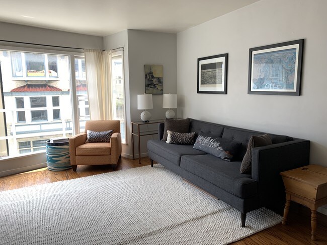 Foto del edificio - 1250 Clay St