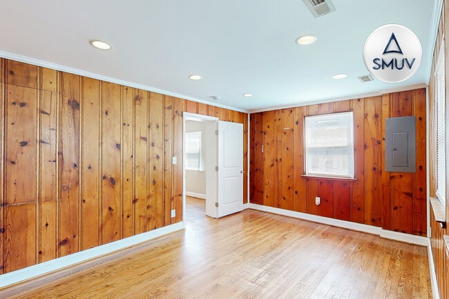 Foto del edificio - 8508 Chestnut Oak Rd