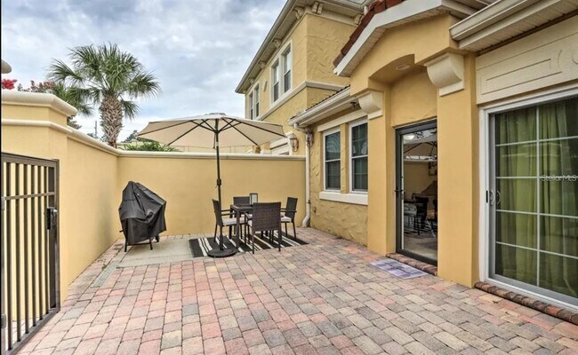 Building Photo - 2984 Bella Vista Dr