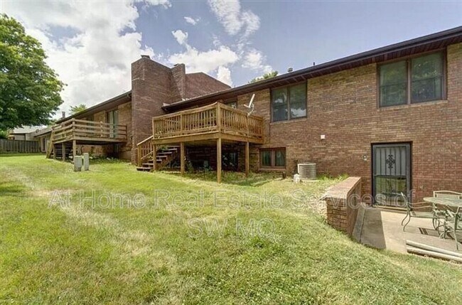 Building Photo - 2174 E Regency Pl