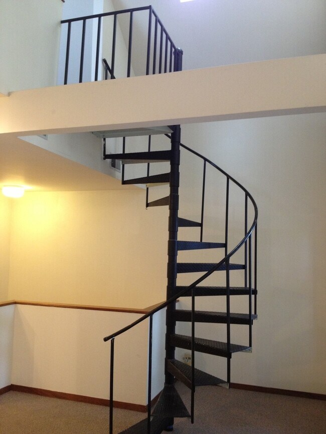 Foto del edificio - 2652 N Wayne Ave