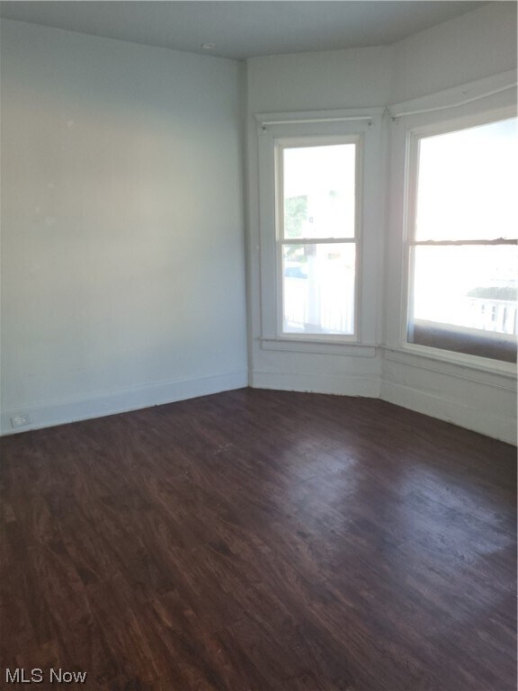 Building Photo - 2105 W 93rd St