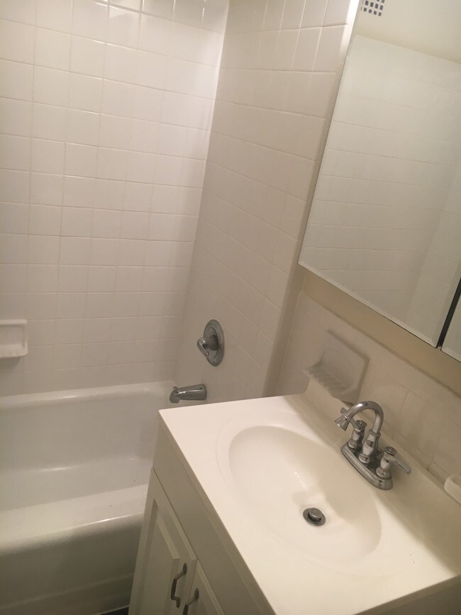 The Oxford Apartments Apartments Washington, DC