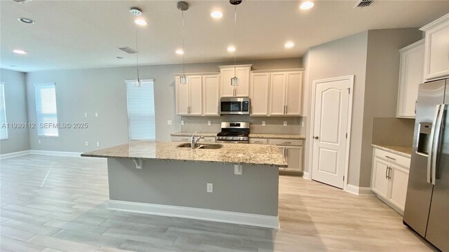 Building Photo - 12748 Brodlove Ln