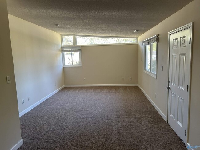 Foto del edificio - 427 S Edgemont Cir NW