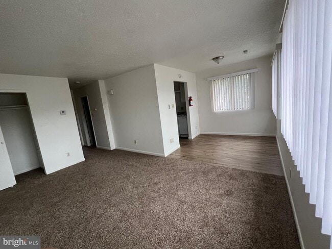 Foto del edificio - 610 Noahs Rd