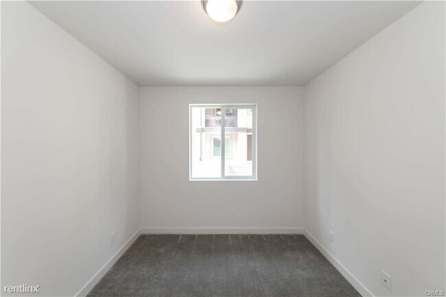 Building Photo - 3 br, 4 bath Condo - 7123 Ryder Ln
