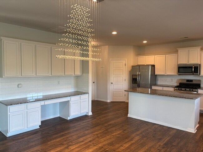 Foto del edificio - 407 Lakemont Dr