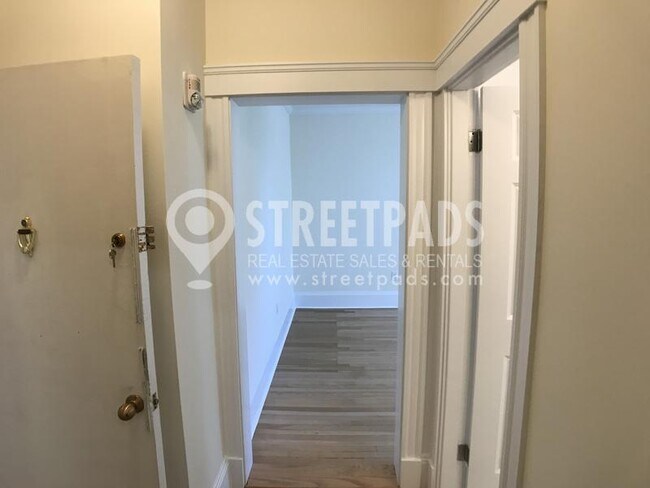 Building Photo - 2 bedroom in Brookline MA 02446