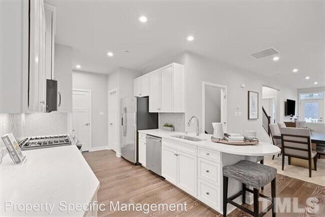 Building Photo - 3 br, 2.5 bath House - 406 Smallwood Drive